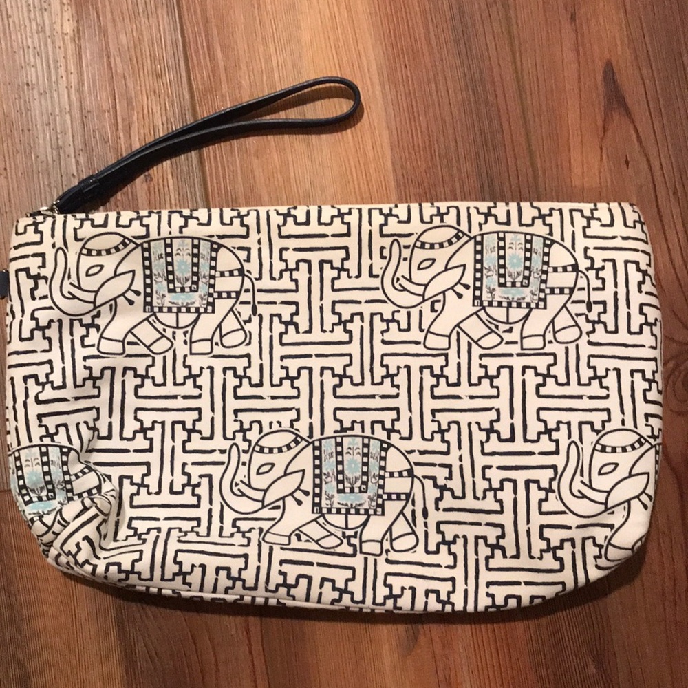 Cosmetic bag !